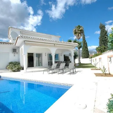 Private Villa, Heated Pool Puerto Banus Villa *