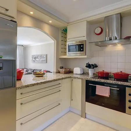 Private Villa, Heated Pool Puerto Banus * Marbella