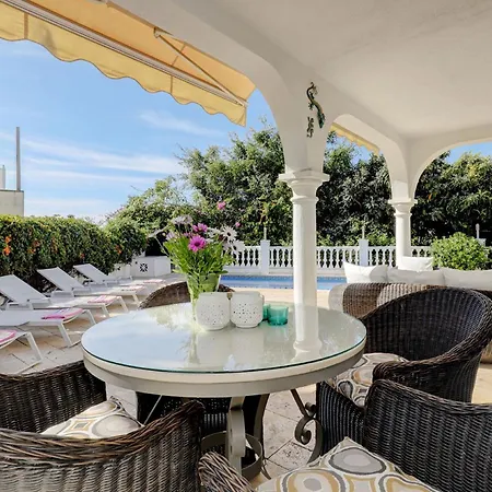 Private Villa, Heated Pool Puerto Banus Villa *